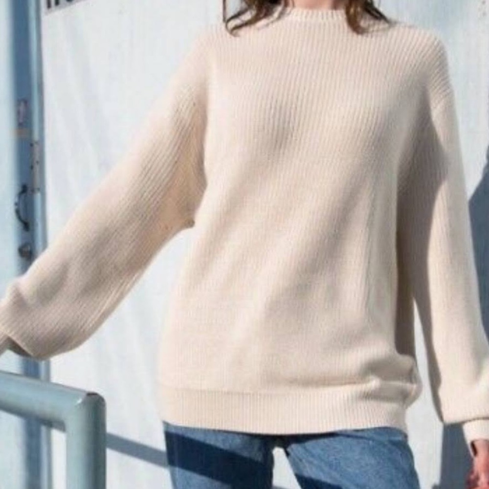 Brandy Melville sweater